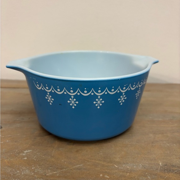 Vintage Pyrex Turquoise Snowflake Dish 1 QT - Picture 3 of 7